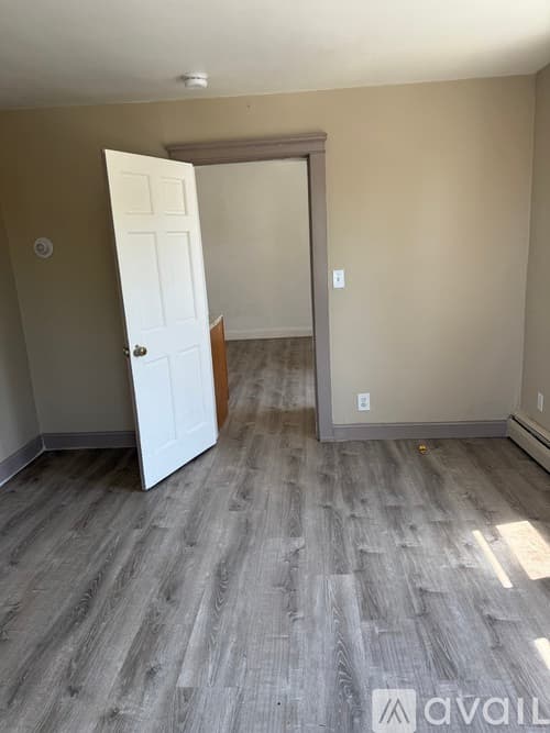 Seekonk Apartment: 635 Fall River Avenue