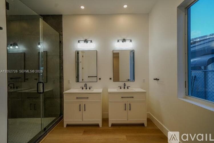 Miami House: 112 NW 24th Ct