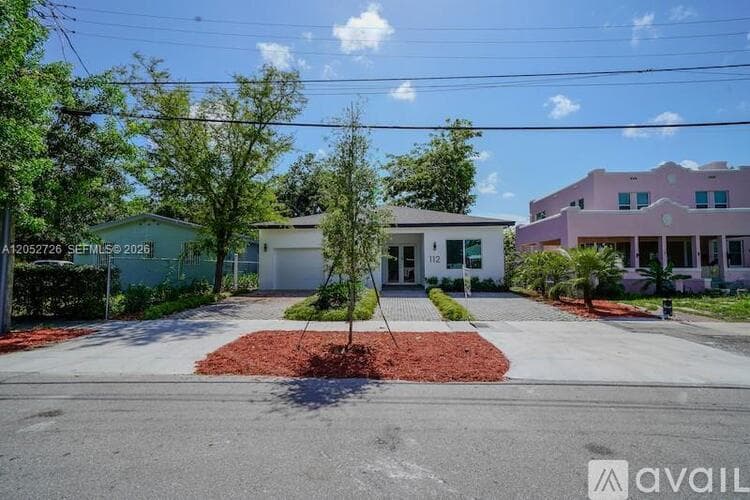 Miami House: 112 NW 24th Ct