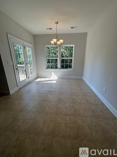 Elgin House: 1134 Beechfern Cir