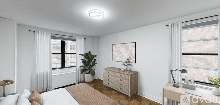 New York Apartment: 90 5th Ave