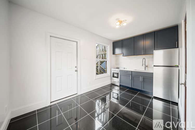 New Haven Apartment: 347 Alden Ave