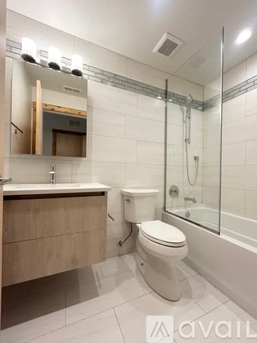 Chicago Apartment: 4611 S Ellis Ave