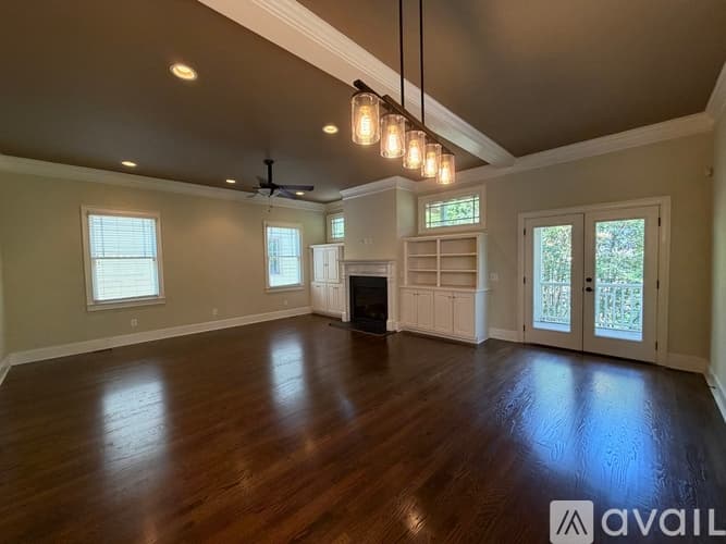 Atlanta House: 1843 Spring Ave NW