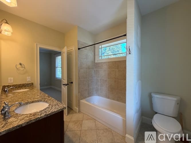 Atlanta House: 1843 Spring Ave NW