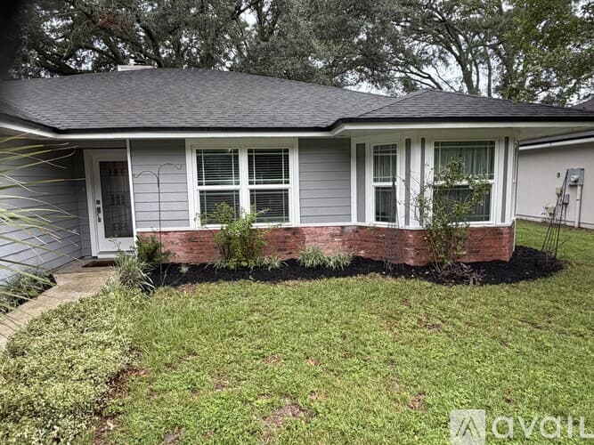 Jacksonville House: 3315 Ayrshire Street