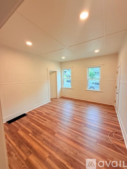 South Berwick Apartment: 394 Main Street