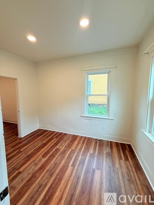 South Berwick Apartment: 394 Main Street