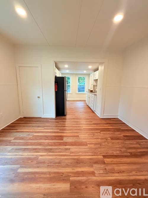 South Berwick Apartment: 394 Main Street