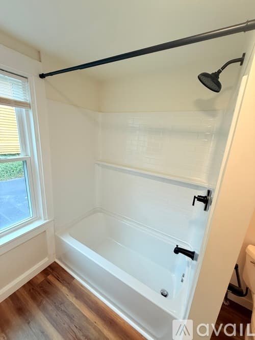 South Berwick Apartment: 394 Main Street