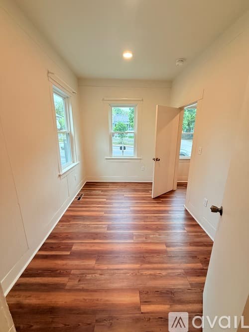 South Berwick Apartment: 394 Main Street
