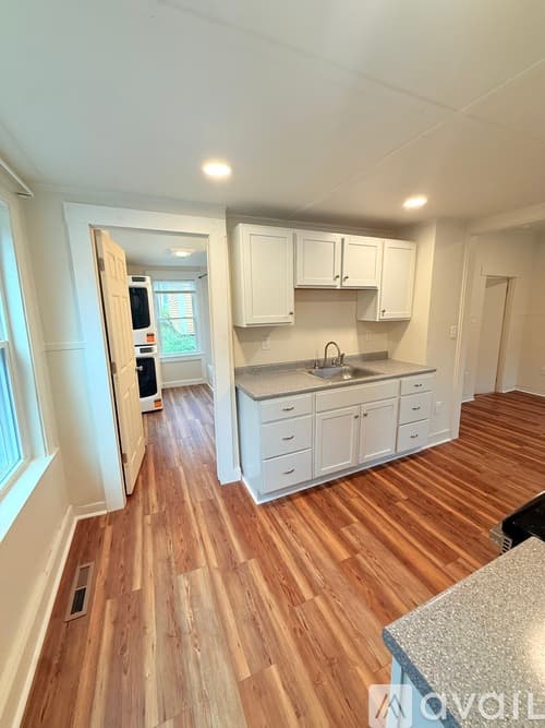South Berwick Apartment: 394 Main Street