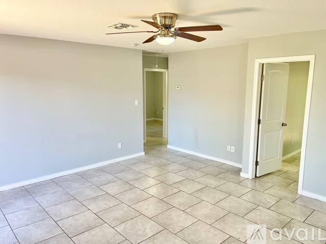 Phoenix Apartment: 3208 N 37th St