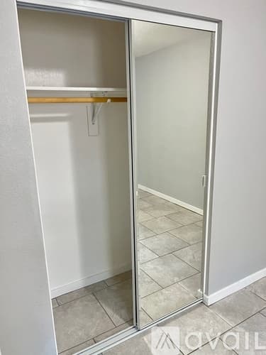 Phoenix Apartment: 3208 N 37th St