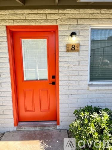 Phoenix Apartment: 3208 N 37th St