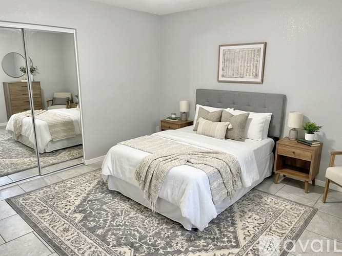 Phoenix Apartment: 3208 N 37th St