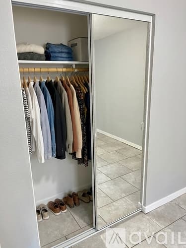 Phoenix Apartment: 3208 N 37th St