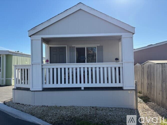 Oceano Apartment: 2531 Cienaga St
