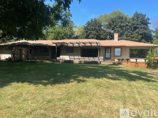 Stillwater House: 2216 Orwell Court