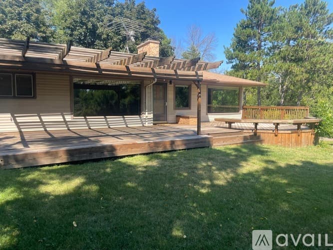 Stillwater House: 2216 Orwell Court