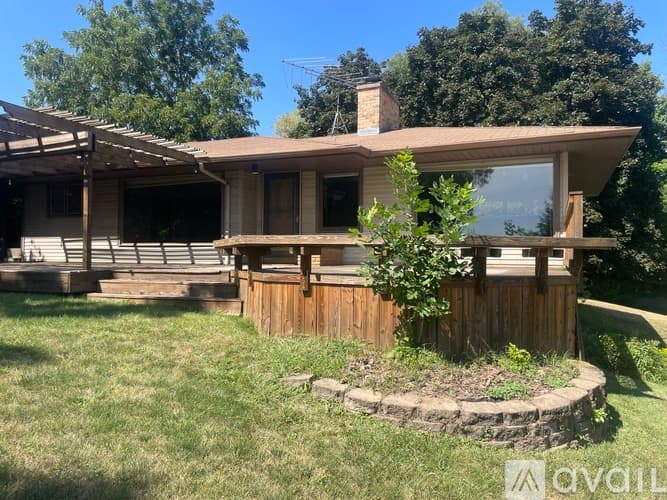 Stillwater House: 2216 Orwell Court