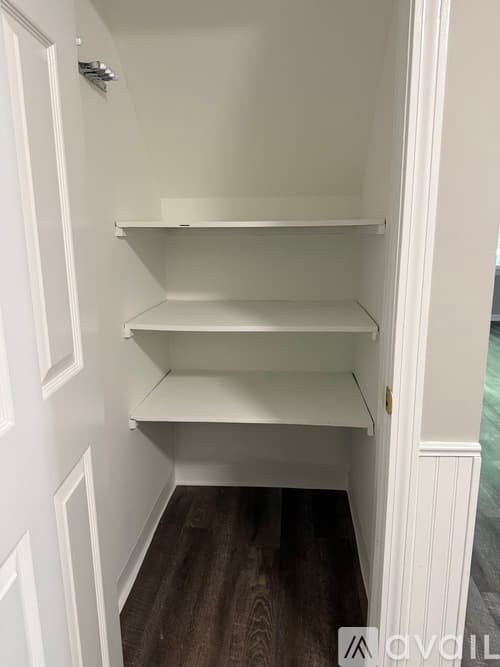 Windsor Locks Condo: 10 Concorde Way
