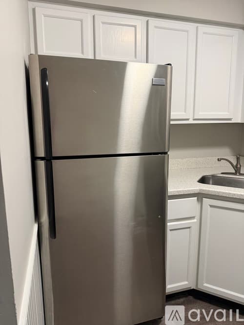 Windsor Locks Condo: 10 Concorde Way