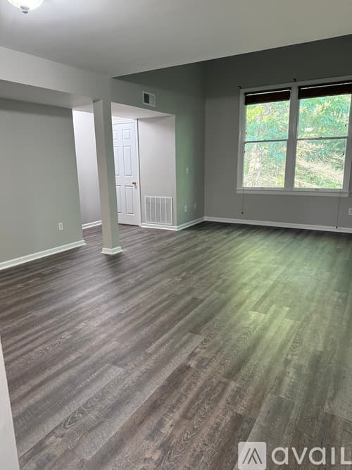 Windsor Locks Condo: 10 Concorde Way