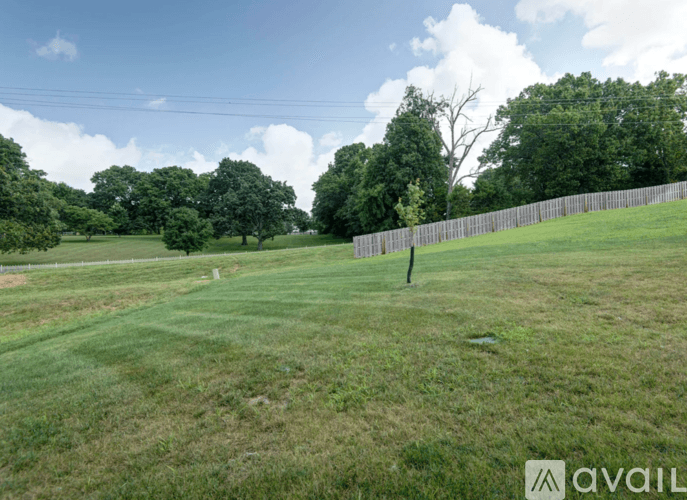 Springfield House: 1539 West Gaslight Drive