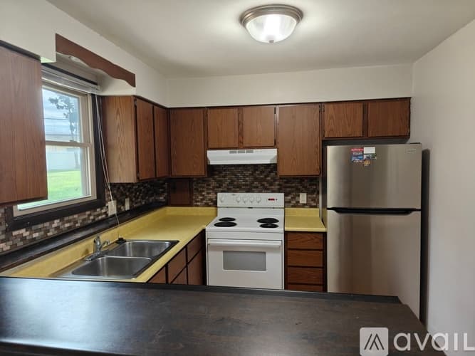 Stevens Point Apartment: 3693 Robert Place