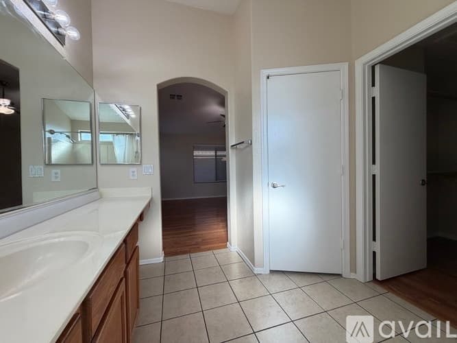 Gilbert House: 3921 E Derringer Way