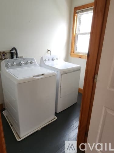 Worcester Apartment: 2 Cameron St