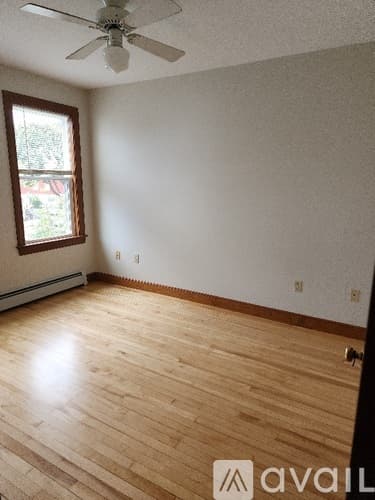 Worcester Apartment: 2 Cameron St