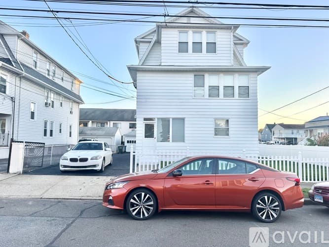 Bridgeport Apartment: 71 Tremont Ave