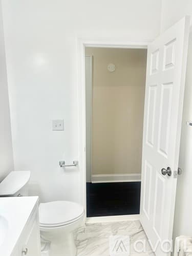 Bridgeport Apartment: 71 Tremont Ave