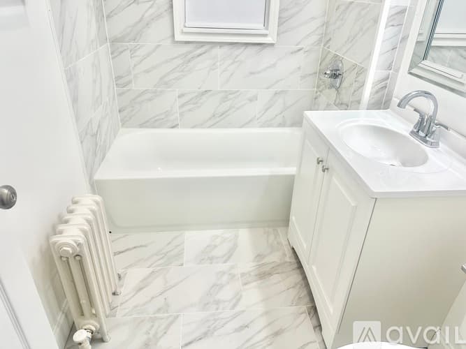 Bridgeport Apartment: 71 Tremont Ave