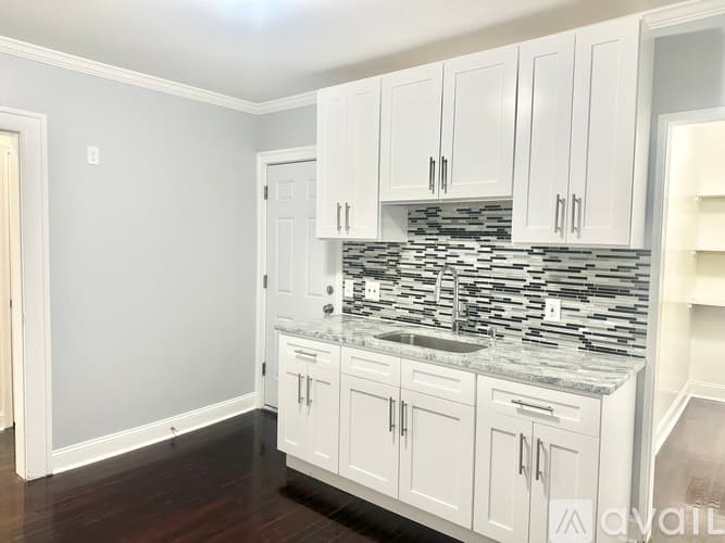 Bridgeport Apartment: 71 Tremont Ave