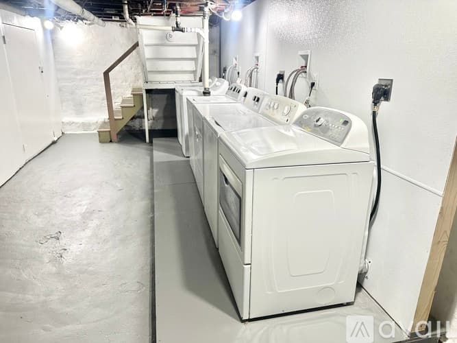 Bridgeport Apartment: 71 Tremont Ave