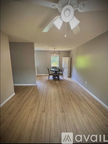 Seneca House: 367 East Reedy Fork Road