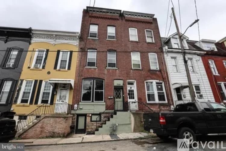 Pottsville House: 709 W Norwegian St