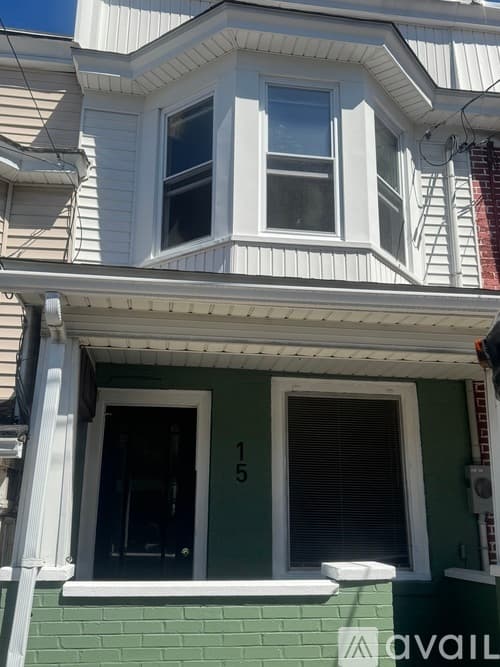 Lansford House: 15 North Walnut Street