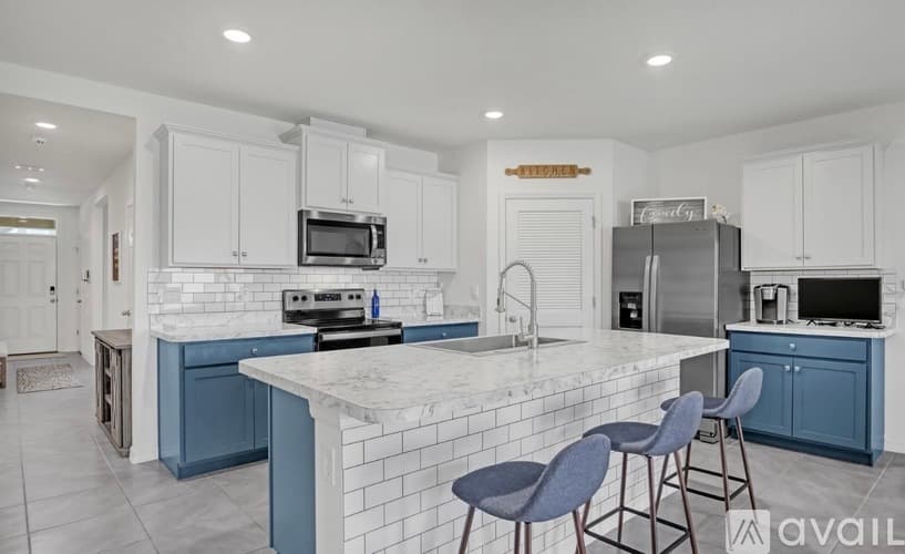 Rockledge House: 1265 Valley View Avenue