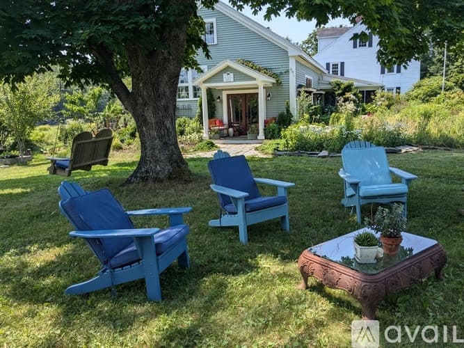 Blue Hill Apartment: 53 Falls Bridge Rd