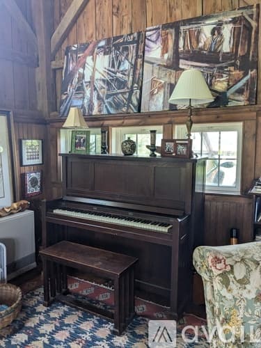Blue Hill Apartment: 53 Falls Bridge Rd