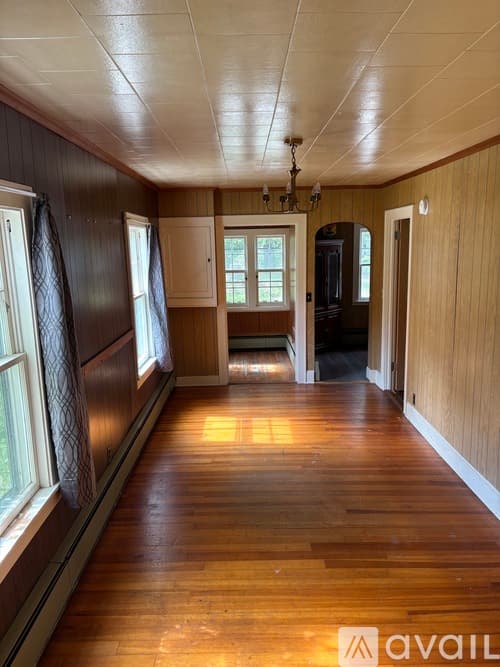 Chaplin Apartment: 100 Bedlam Rd