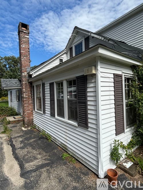 Chaplin Apartment: 100 Bedlam Rd