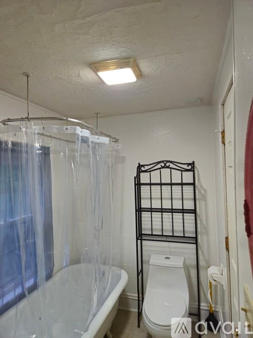 Fredonia Apartment: 89 Eagle Street