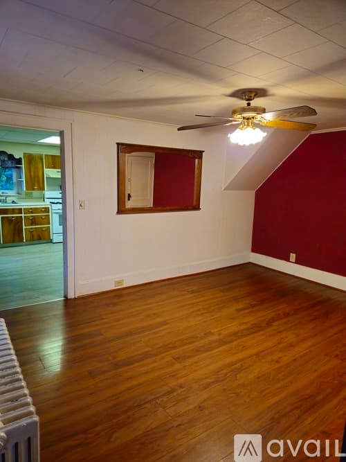 Fredonia Apartment: 89 Eagle Street