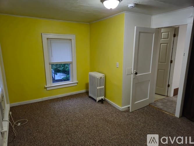 Fredonia Apartment: 89 Eagle Street