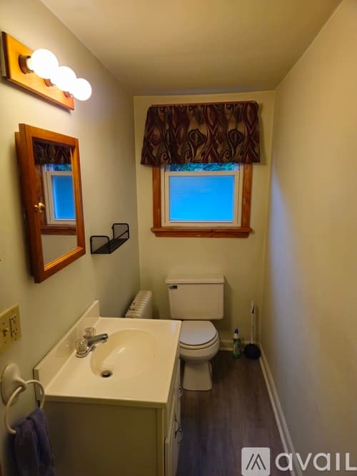 Fredonia Apartment: 89 Eagle Street